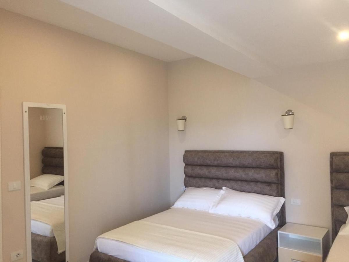 Monte Mare Hotel Wlora Zewnętrze zdjęcie